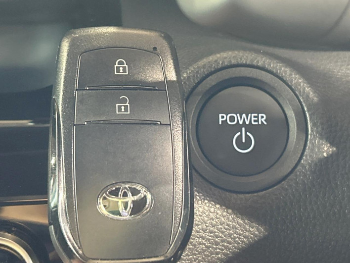 2025 Toyota Yaris Cross 6AA-MXPJ10 (UW-69ef58b2d5dd9)[4]