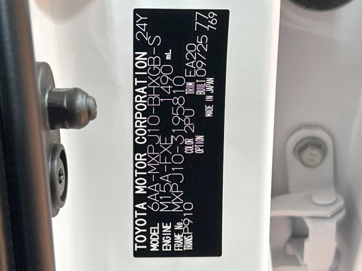 2025 Toyota Yaris Cross 6AA-MXPJ10 (UW-69ef58b2d5dd9)[1]