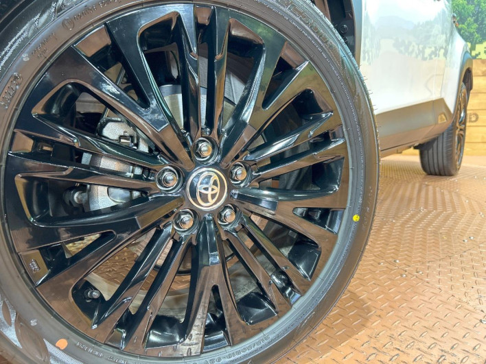 2025 Toyota Yaris Cross 6AA-MXPJ10 (UW-69ef58b2d5dd9)[7]