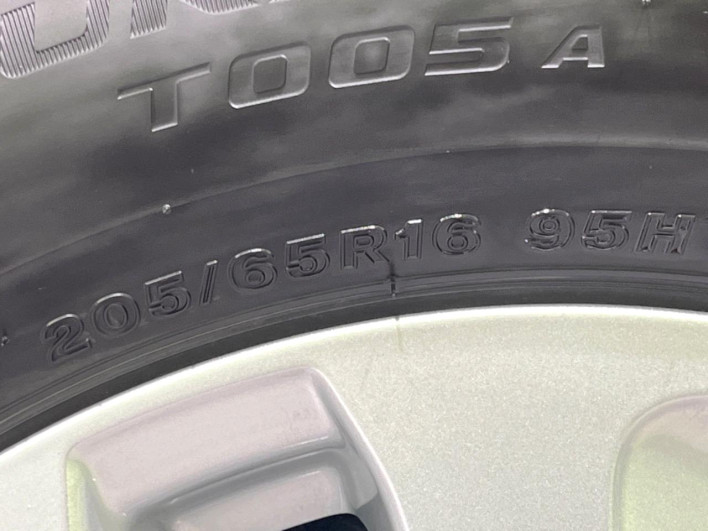 2025 Toyota Yaris Cross 6AA-MXPJ10 (UW-69ef58b367726)[14]