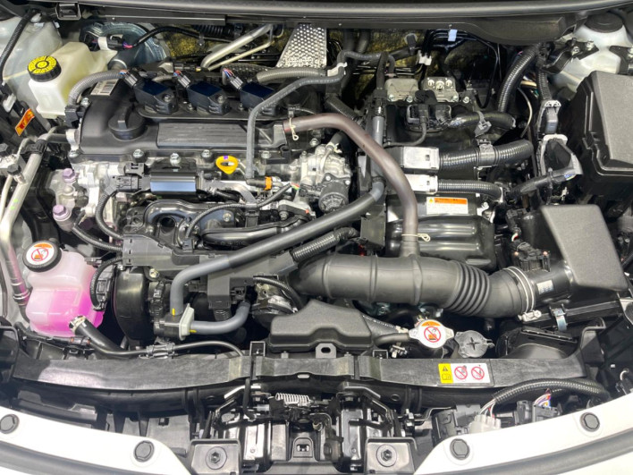 2025 Toyota Yaris Cross 6AA-MXPJ10 (UW-69ef58b367726)[4]