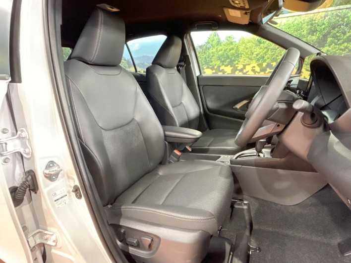 2026 Toyota Yaris Cross 6AA-MXPJ10 (UW-69ef58b3e8fac)[24]