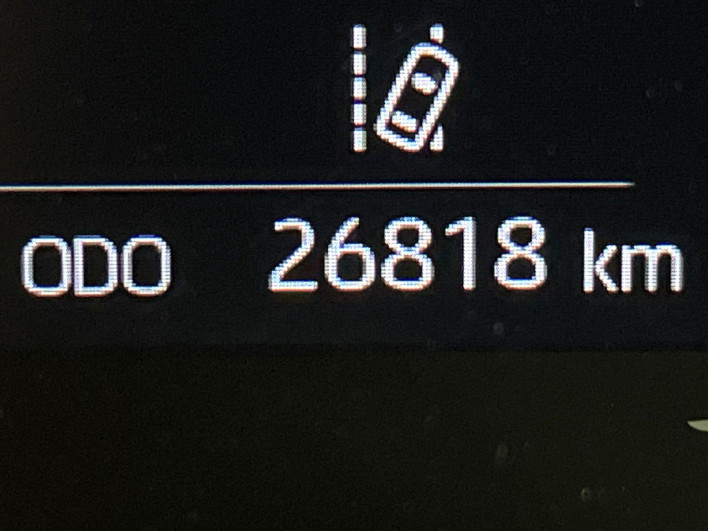 2022 Toyota Aqua 6AA-MXPK11 (UW-69ef58b4a431c)[2]