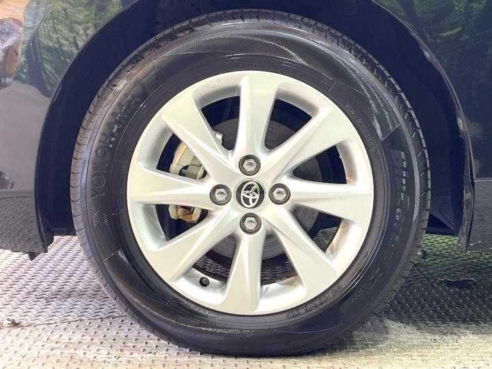 2022 Toyota Aqua 6AA-MXPK11 (UW-69ef58b4a431c)[22]