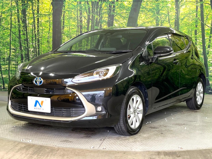 2022 Toyota Aqua 6AA-MXPK11 (UW-69ef58b4a431c)[5]