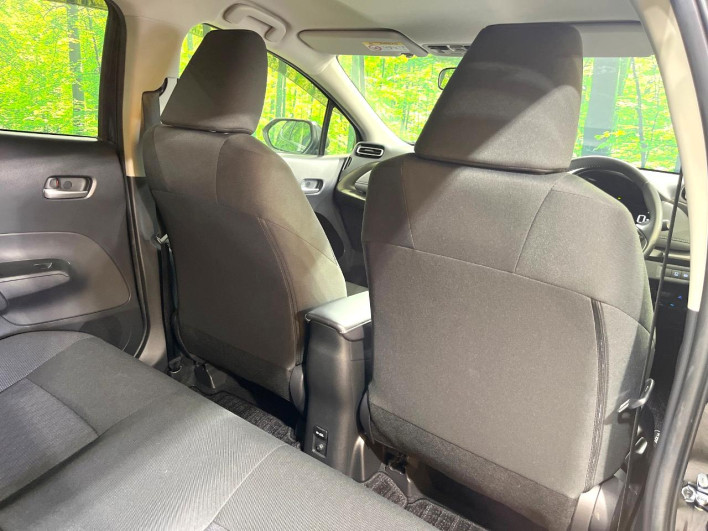 2022 Toyota Aqua 6AA-MXPK11 (UW-69ef58b4a431c)[27]