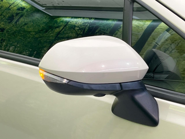 2022 Toyota Aqua 6AA-MXPK11 (UW-69ef58b4c0c18)[7]