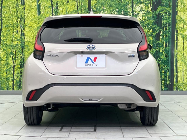 2022 Toyota Aqua 6AA-MXPK11 (UW-69ef58b4c0c18)[18]