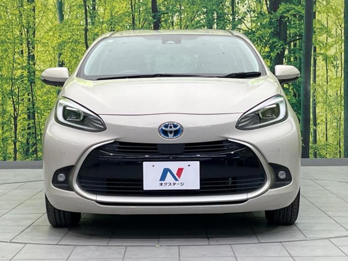 2022 Toyota Aqua 6AA-MXPK11 (UW-69ef58b4c0c18)[14]