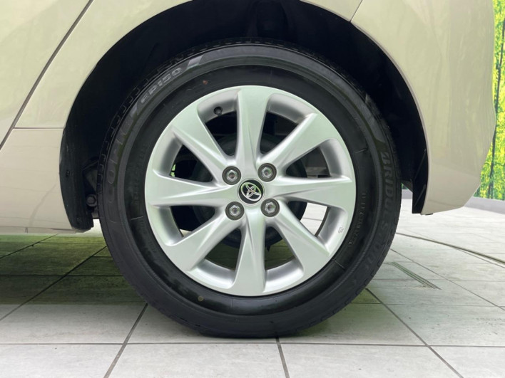 2022 Toyota Aqua 6AA-MXPK11 (UW-69ef58b4c0c18)[13]