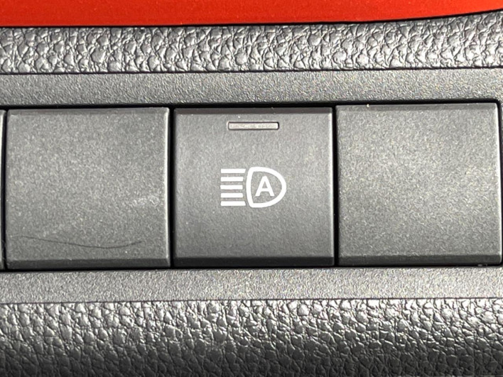 2023 Toyota Aqua 6AA-MXPK11 (UW-69ef58b536109)[13]