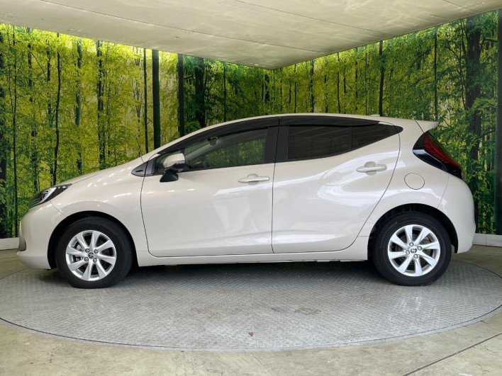 2023 Toyota Aqua 6AA-MXPK11 (UW-69ef58b62012b)[7]