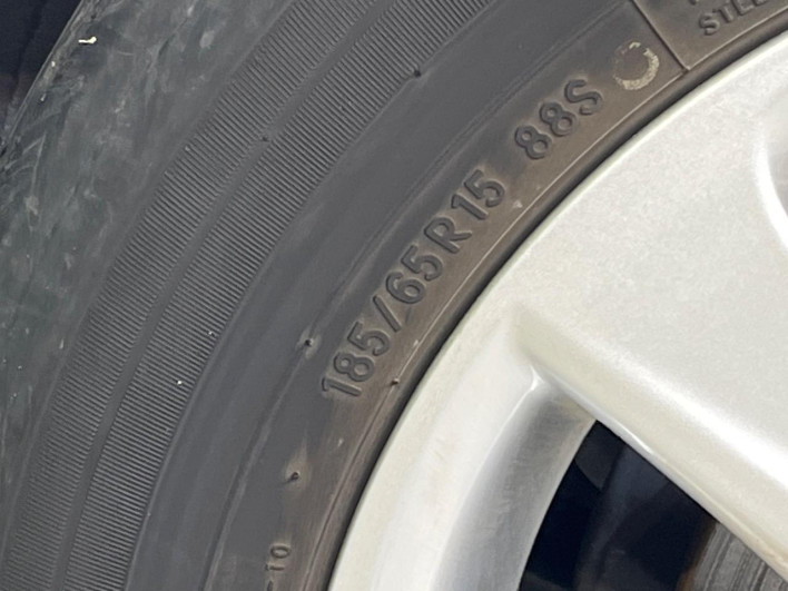 2023 Toyota Aqua 6AA-MXPK11 (UW-69ef58b62012b)[19]