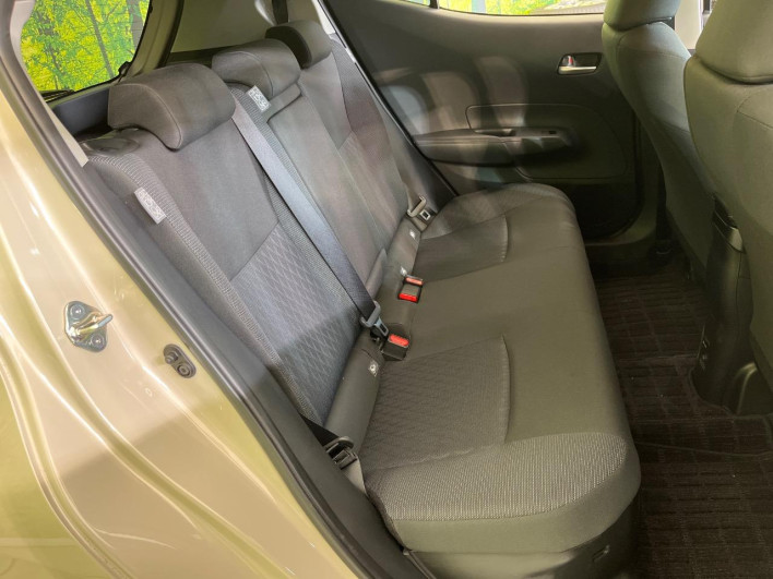 2023 Toyota Aqua 6AA-MXPK11 (UW-69ef58b62012b)[27]