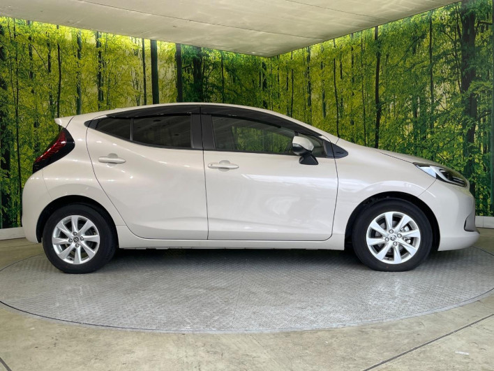 2023 Toyota Aqua 6AA-MXPK11 (UW-69ef58b62012b)[11]