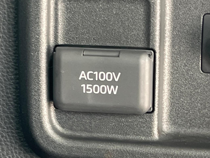2022 Toyota Sienta 6AA-MXPL10G (UW-69ef58b67ba57)[25]