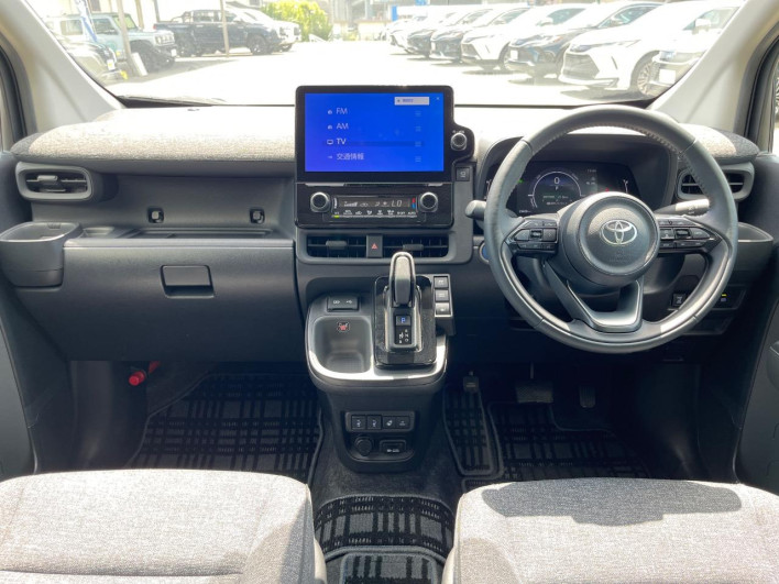 2022 Toyota Sienta 6AA-MXPL10G (UW-69ef58b67ba57)[28]