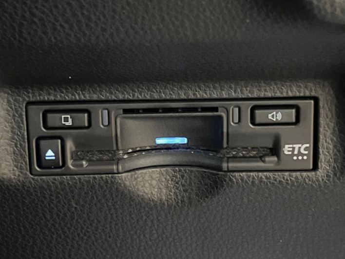 2023 Toyota Sienta 6AA-MXPL10G (UW-69ef58b81a6ff)[17]