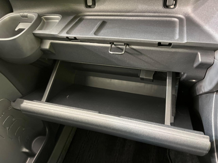 2023 Toyota Sienta 6AA-MXPL10G (UW-69ef58b8a7231)[20]