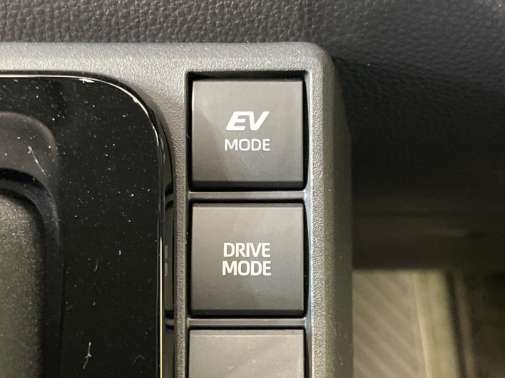 2023 Toyota Sienta 6AA-MXPL10G (UW-69ef58b8a7231)[18]