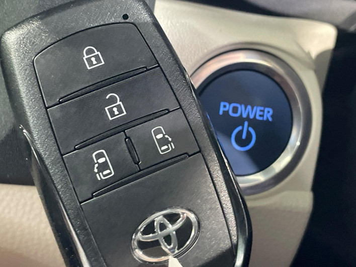 2024 Toyota Sienta 6AA-MXPL10G (UW-69ef58b8d88c4)[26]