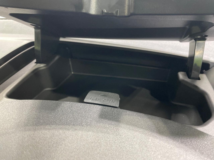 2024 Toyota Sienta 6AA-MXPL10G (UW-69ef58b8d88c4)[28]