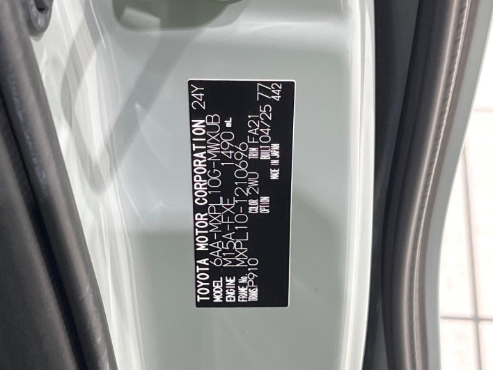 2025 Toyota Sienta 6AA-MXPL10G (UW-69ef58b986f84)[1]