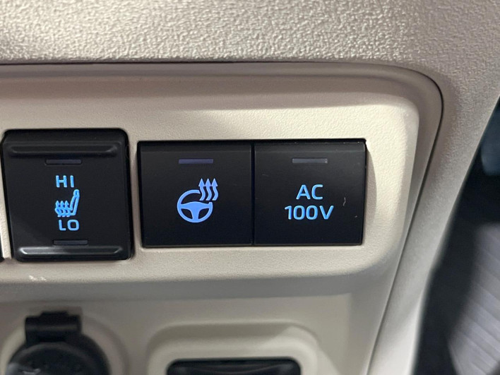 2025 Toyota Sienta 6AA-MXPL10G (UW-69ef58b986f84)[27]