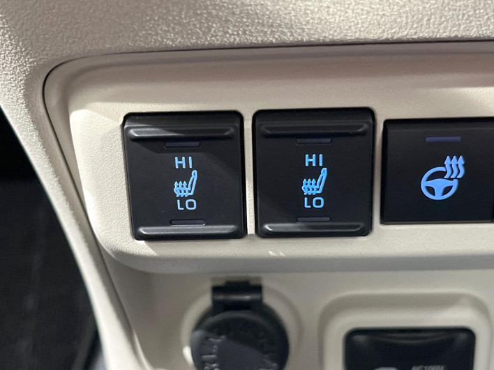 2025 Toyota Sienta 6AA-MXPL10G (UW-69ef58b986f84)[26]