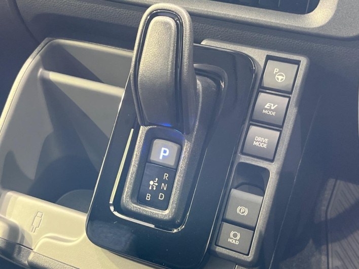 2026 Toyota Sienta 6AA-MXPL10G (UW-69ef58b9ad7bb)[29]