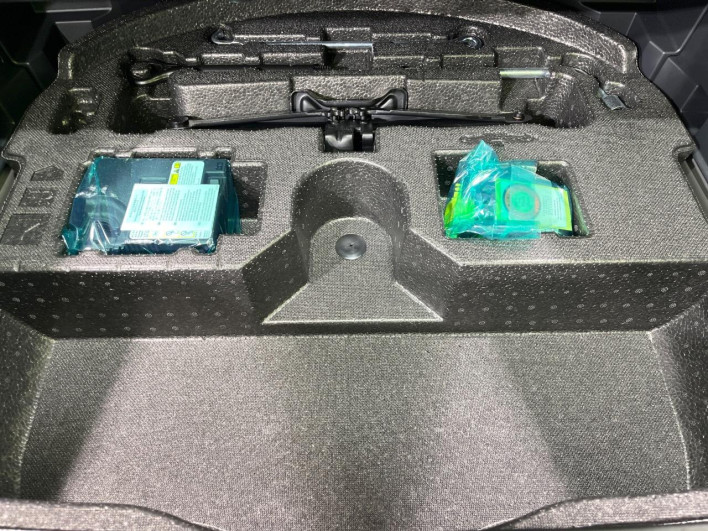 2024 Toyota Harrier 6BA-MXUA80 (UW-69ef58bb50b82)[27]