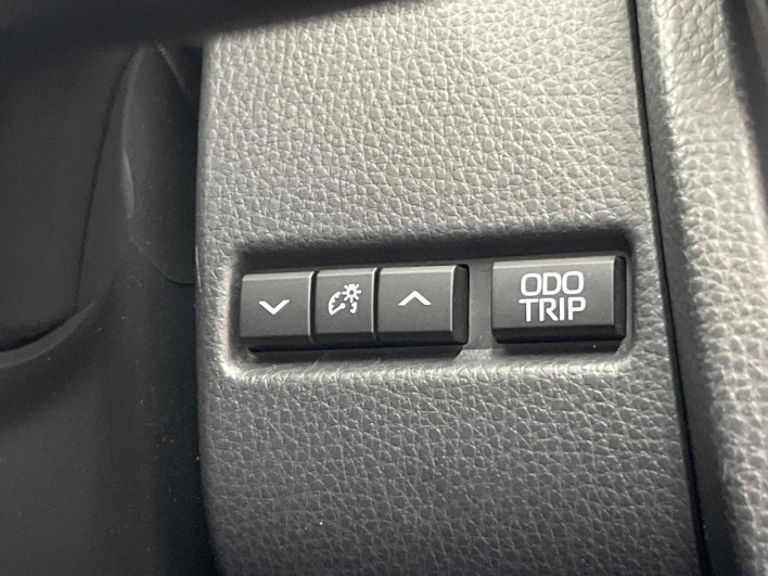 2023 Toyota Prius 6AA-MXWH60 (UW-69ef58bc761b1)[22]