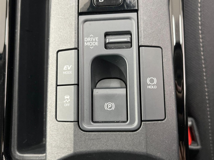 2023 Toyota Prius 6AA-MXWH60 (UW-69ef58bc761b1)[9]