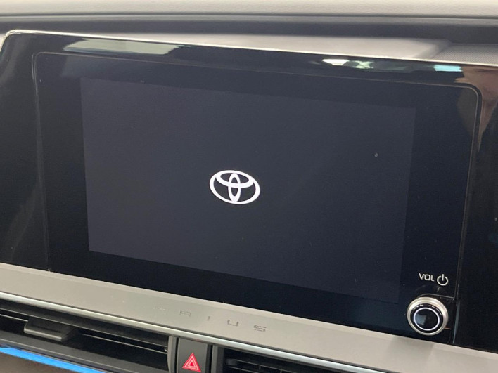 2023 Toyota Prius 6AA-MXWH60 (UW-69ef58bc761b1)[12]