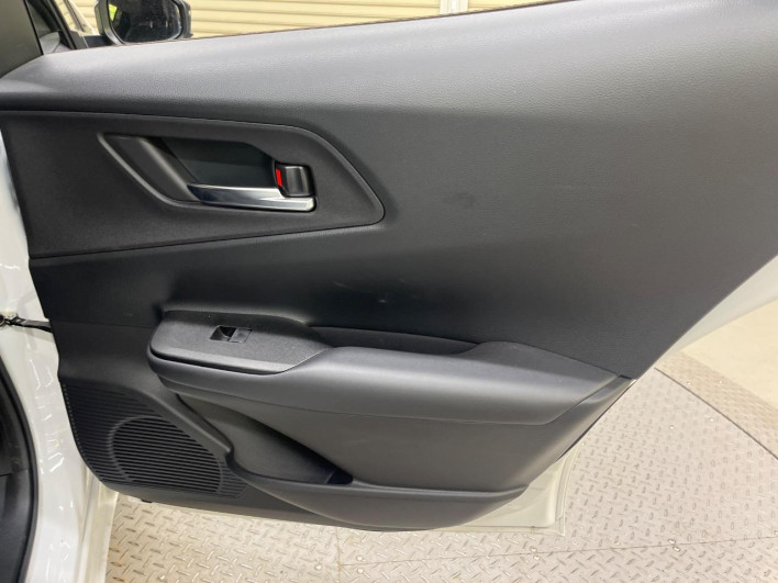 2023 Toyota Prius 6AA-MXWH60 (UW-69ef58bd03594)[16]