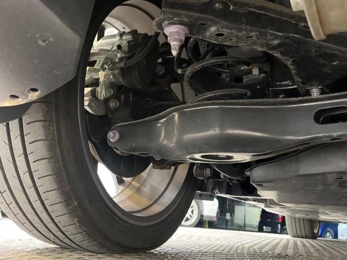 2023 Toyota Prius 6AA-MXWH60 (UW-69ef58bd03594)[5]