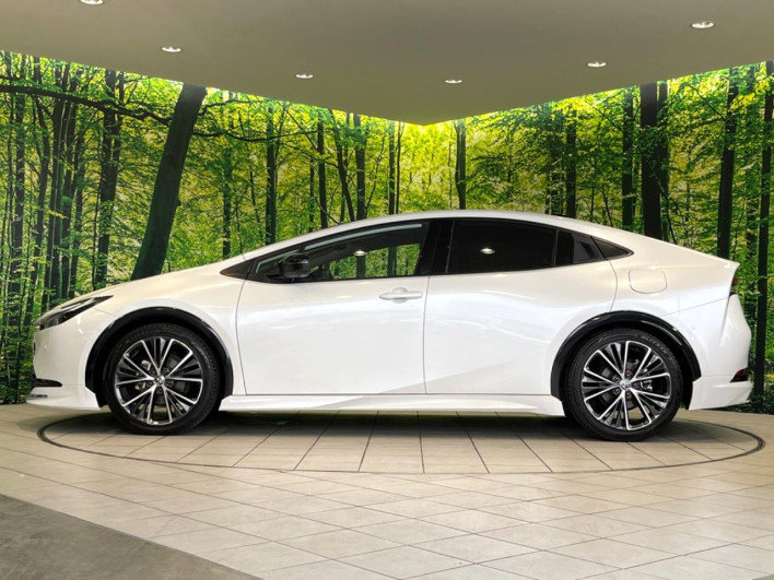 2023 Toyota Prius 6AA-MXWH60 (UW-69ef58bd37c5a)[19]