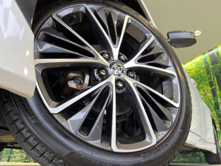 2023 Toyota Prius 6AA-MXWH60 (UW-69ef58bd37c5a)[22]