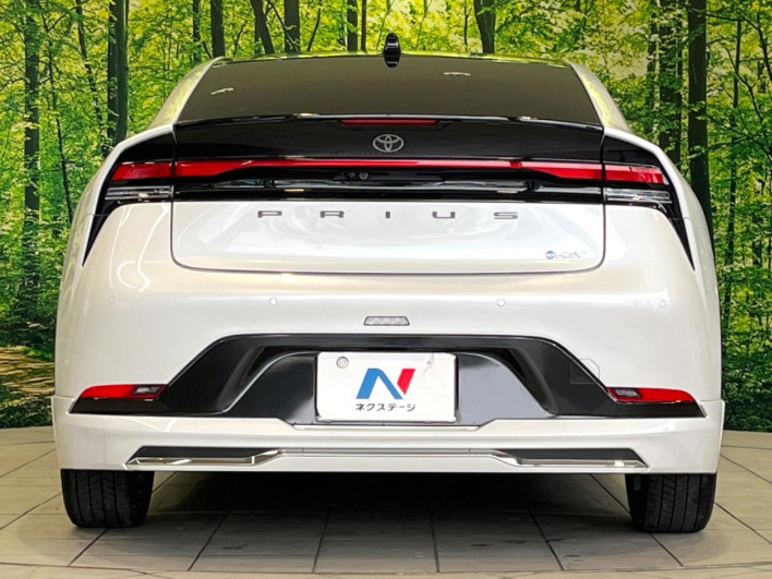 2023 Toyota Prius 6AA-MXWH60 (UW-69ef58bd37c5a)[17]