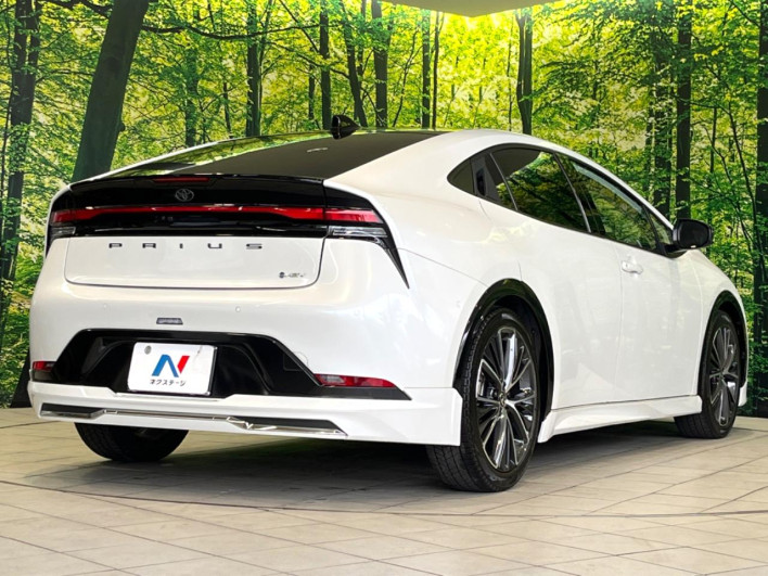 2023 Toyota Prius 6AA-MXWH60 (UW-69ef58bd37c5a)[16]