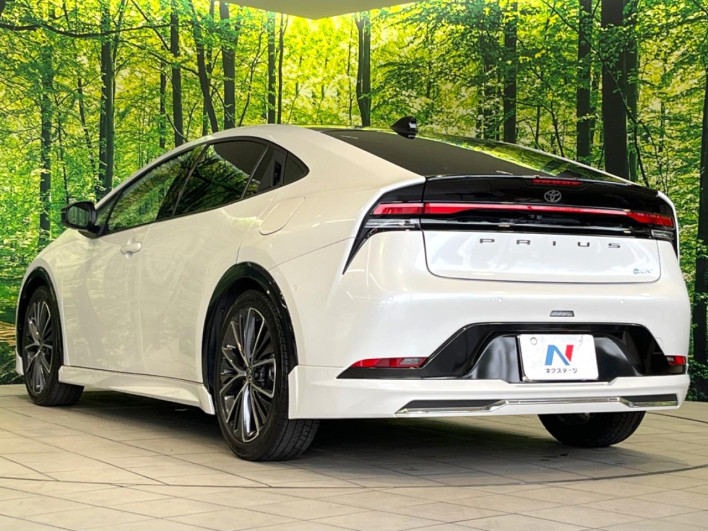 2023 Toyota Prius 6AA-MXWH60 (UW-69ef58bd37c5a)[18]