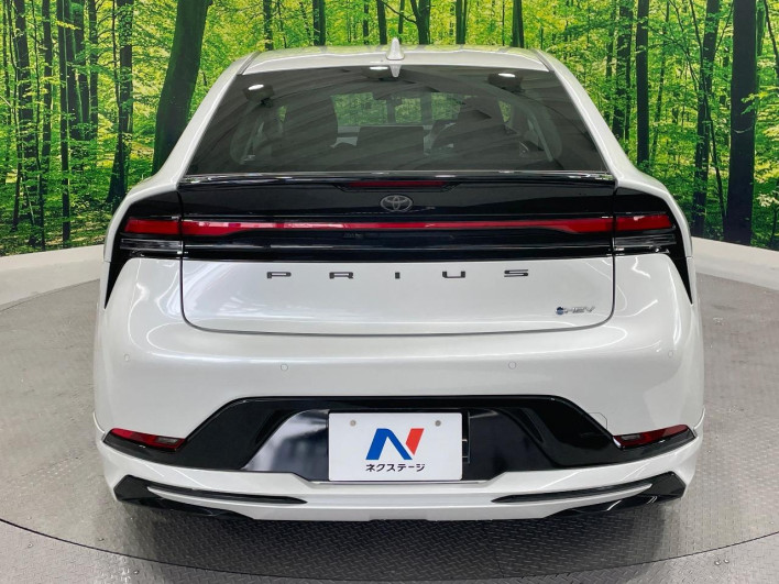 2023 Toyota Prius 6AA-MXWH60 (UW-69ef58bd78073)[15]