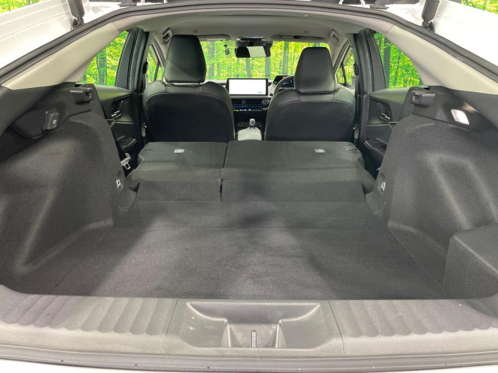 2023 Toyota Prius 6AA-MXWH60 (UW-69ef58bd78073)[26]