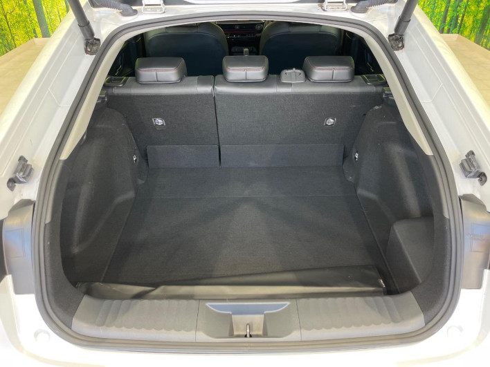 2023 Toyota Prius 6AA-MXWH60 (UW-69ef58be2ccd7)[19]