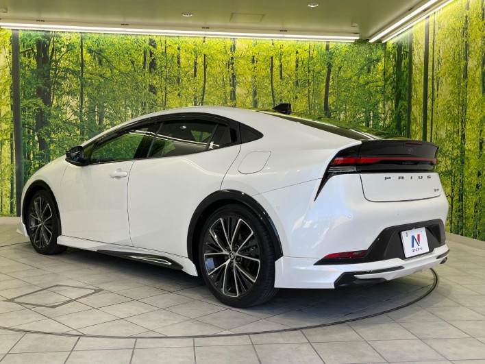 2023 Toyota Prius 6AA-MXWH60 (UW-69ef58be2ccd7)[6]