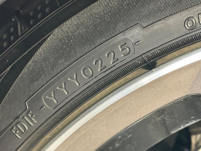 2025 Toyota Prius 6AA-MXWH60 (UW-69ef58be713de)[10]