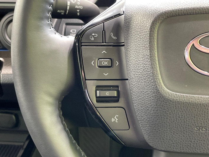 2025 Toyota Prius 6AA-MXWH60 (UW-69ef58be713de)[21]