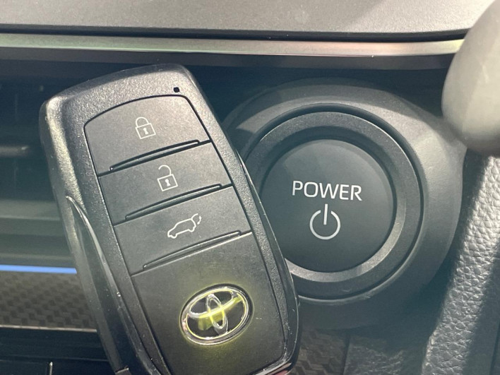 2025 Toyota Prius 6AA-MXWH60 (UW-69ef58be713de)[23]