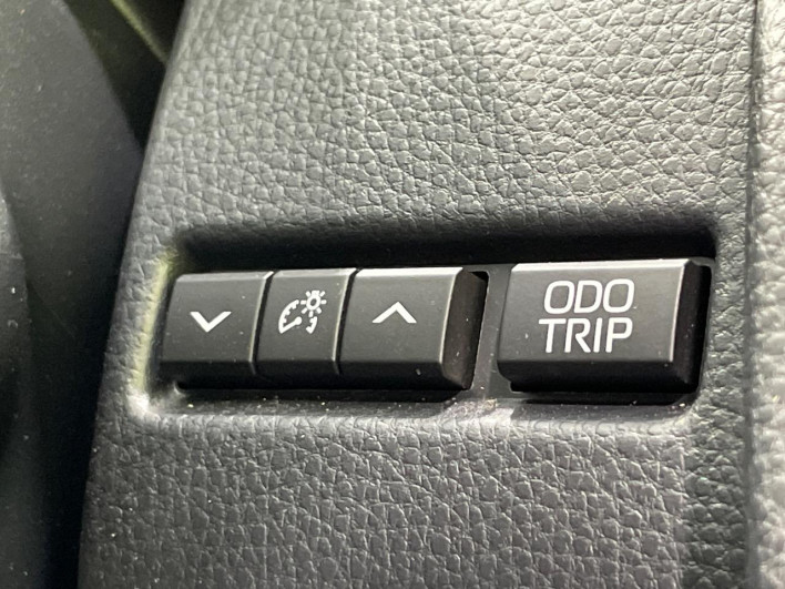 2025 Toyota Prius 6AA-MXWH60 (UW-69ef58be713de)[19]