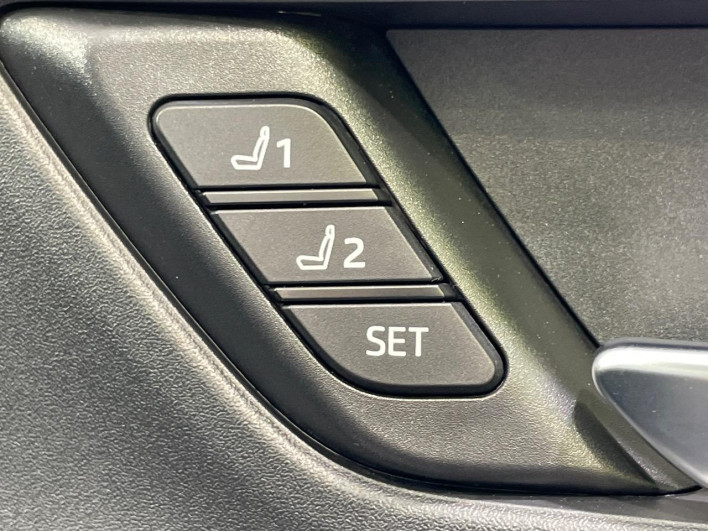 2025 Toyota Prius 6AA-MXWH60 (UW-69ef58be713de)[14]